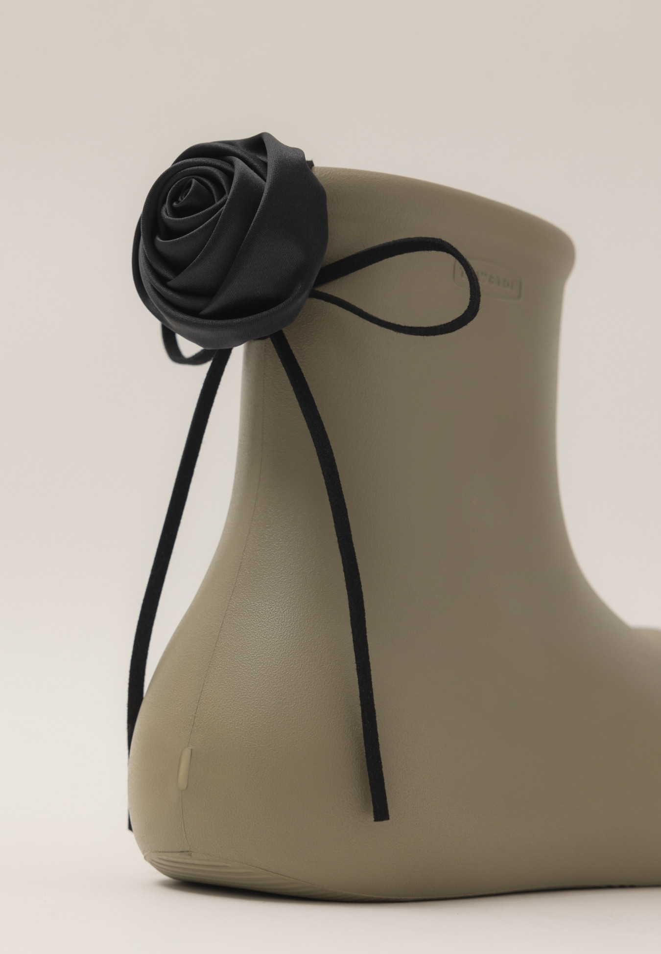 TAW&TOE Zerovity Murff マッド カーキ ブラックローズ GWP レイン